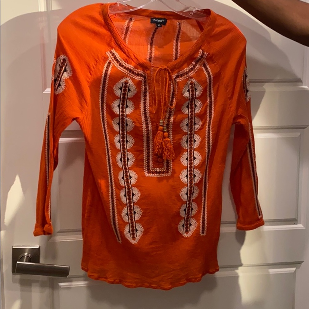 Tolani Orange light weight shirt